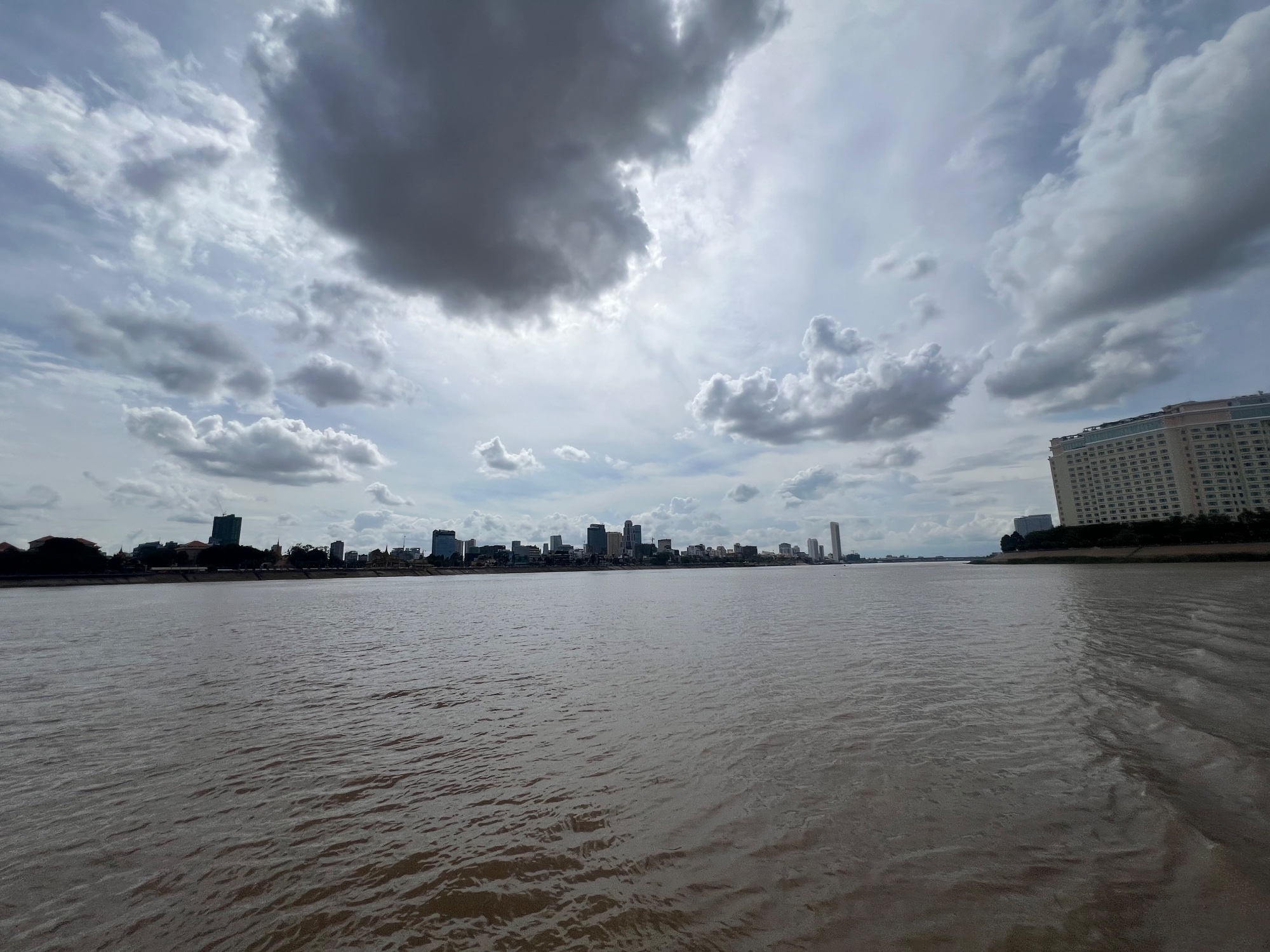 Phnom Penh Pictures