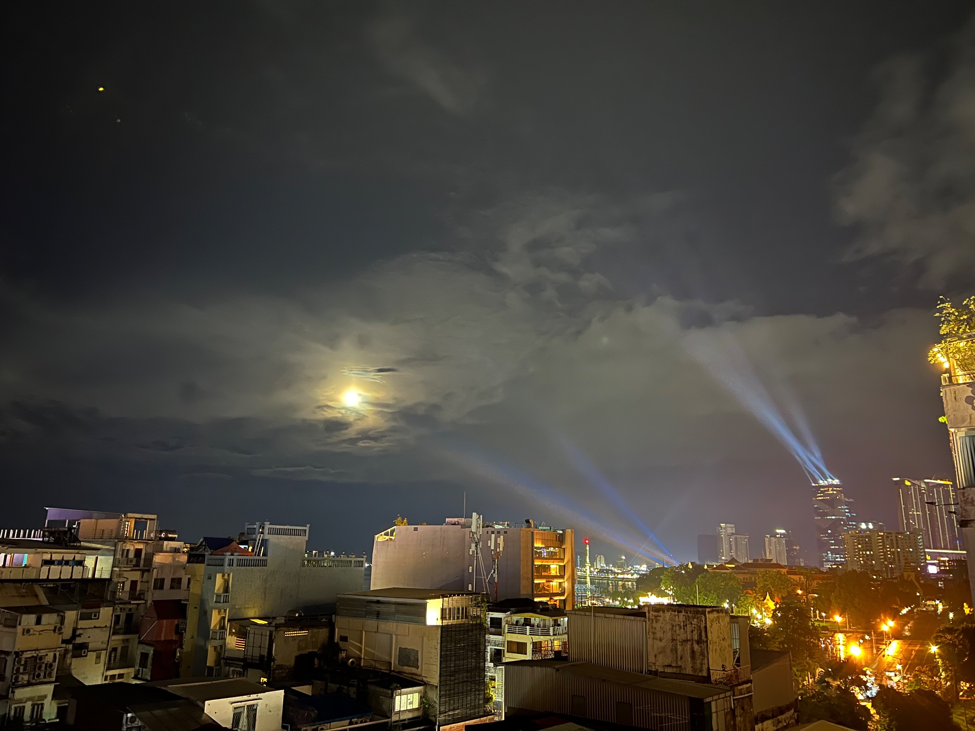 Phnom Penh Pictures