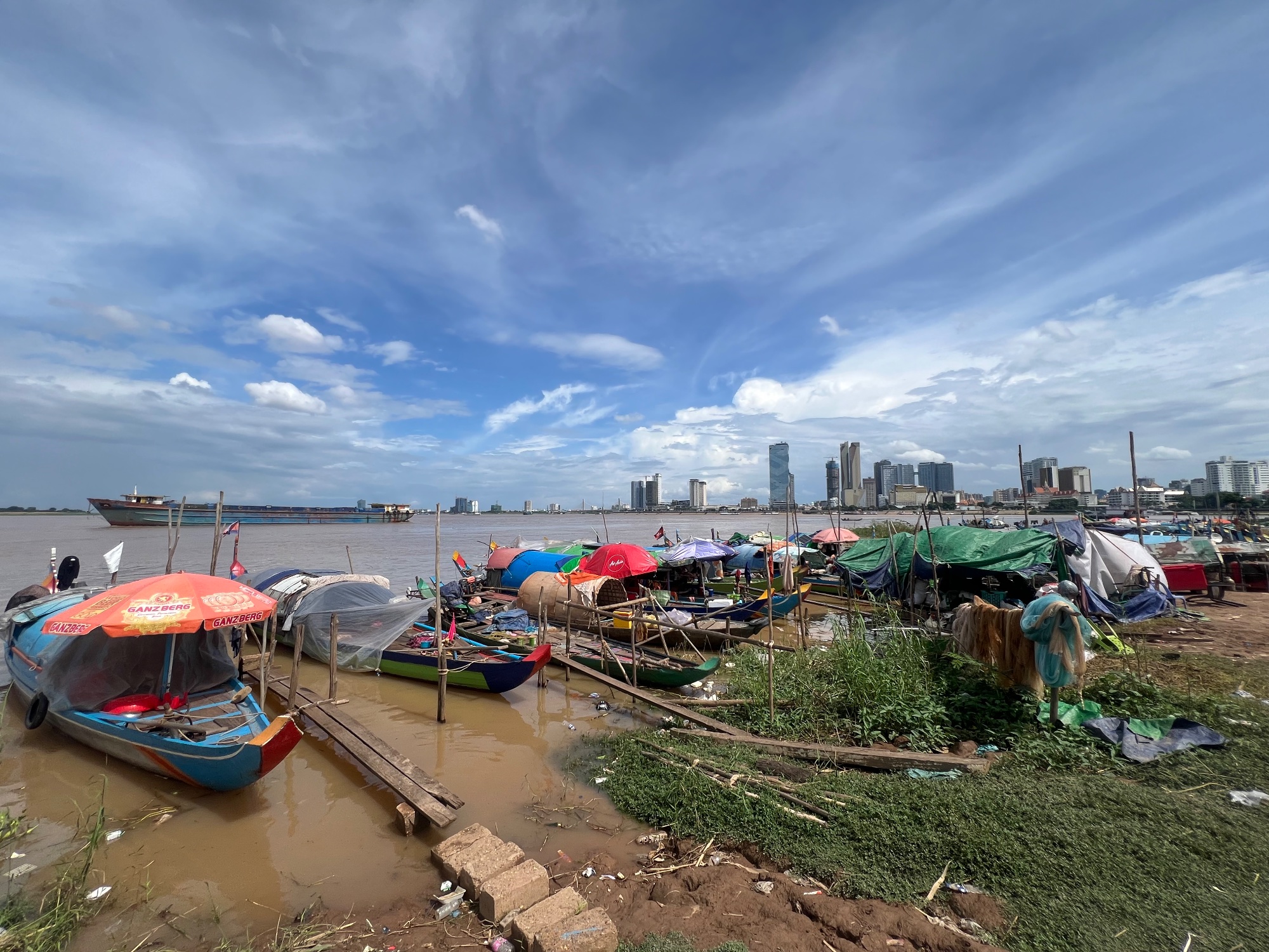 Phnom Penh Pictures