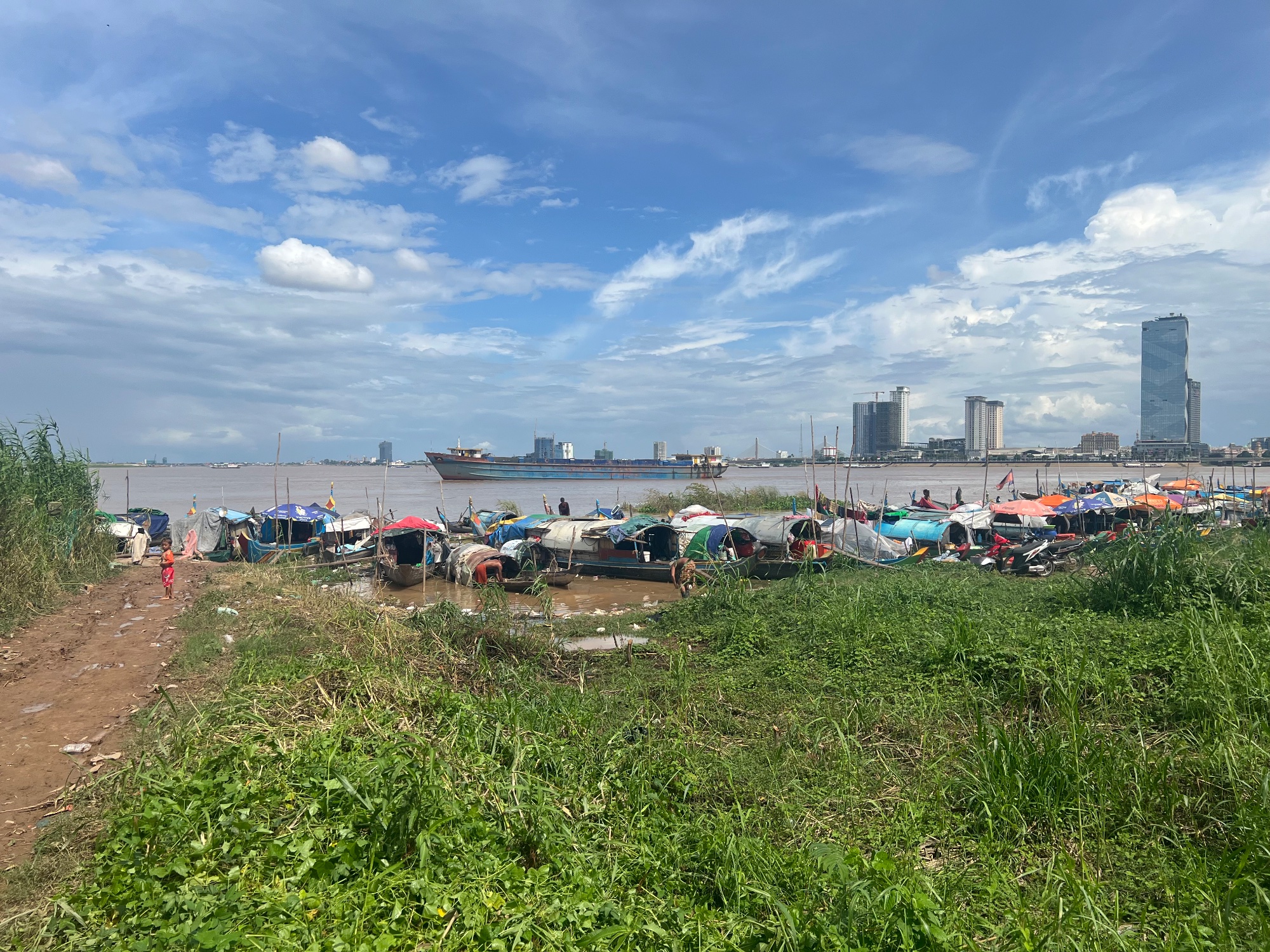 Phnom Penh Pictures