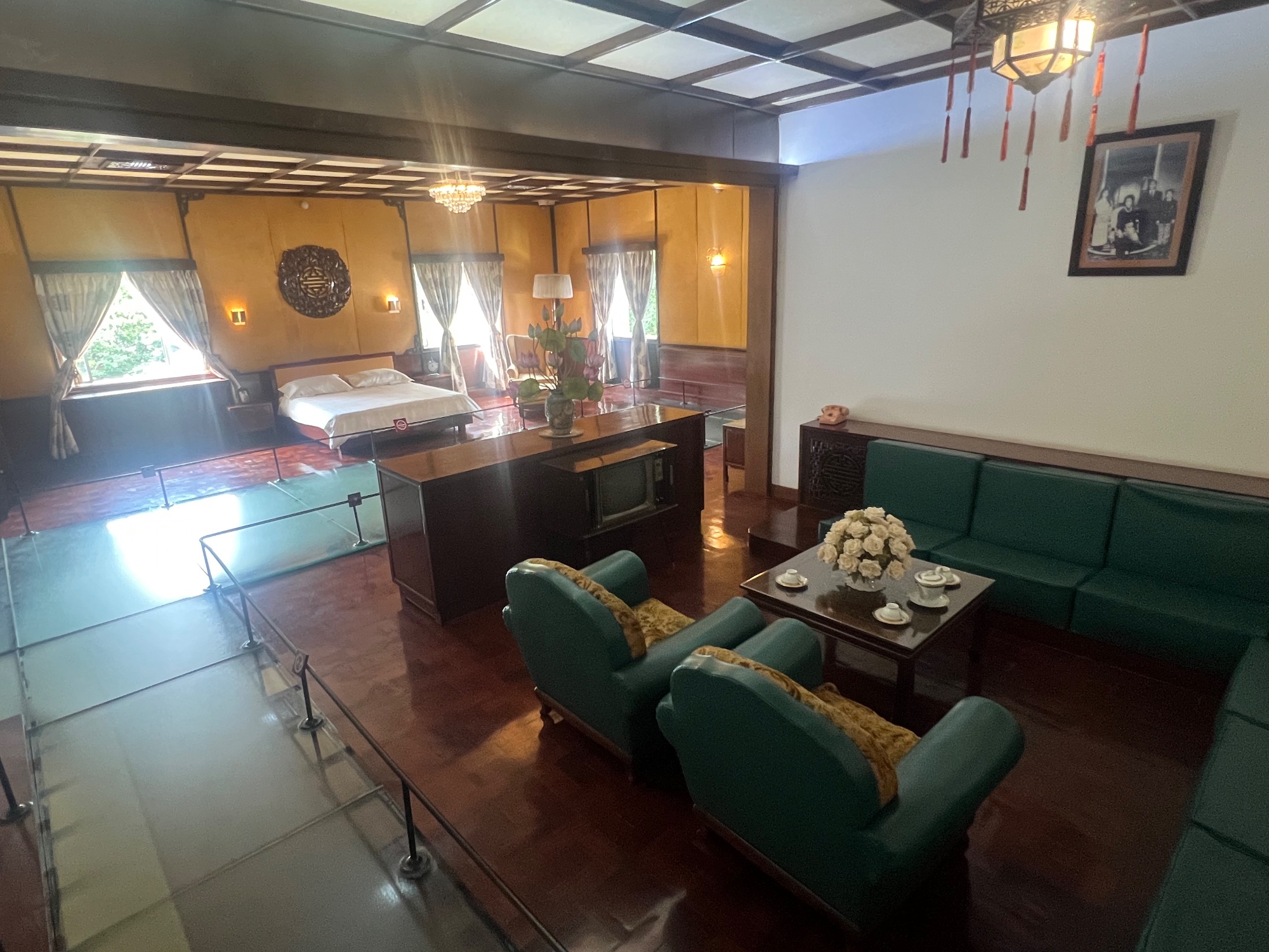 The Presidential bedroom.